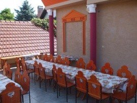 Attila Hotel, Budapest - Földszinti terasz Attila Hotel, Budapest - Földszinti terasz