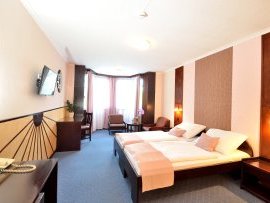 Nagyatád: Hotel Solar - Nagyatád: Hotel Solar -