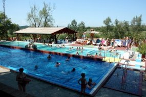 Magyarhertelend gyógyfürdő - a Családi Vendégház ajánlásával