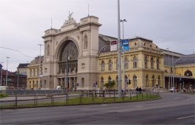 Keleti Railway Station - a Golden Park Hotel aj�nl�s�val