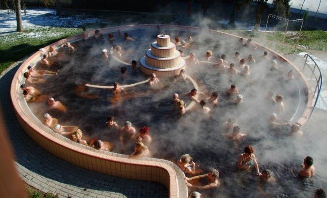 Gyulai Várfürdő - Gyógymedence - a Hunguest Hotel Erkel ajánlásával