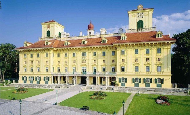 Esterházy- kastély (Eisenstadt, Ausztria) - a Hotel Lövér ajánlásával