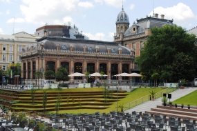 Eiffel t�r - a Radisson Blu B�ke Hotel aj�nl�s�val