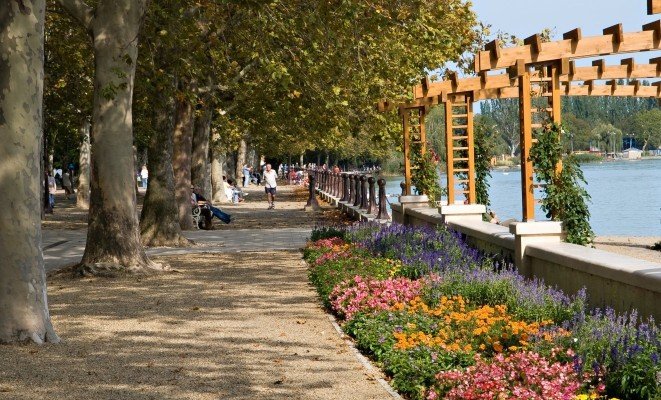 Sétány - a Hotel Silverine Lake Resort ajánlásával