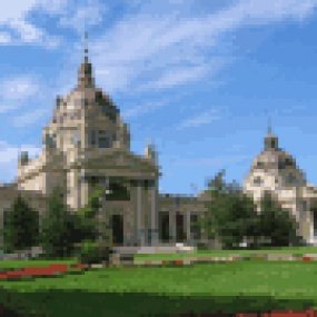 Sz�chenyi f�rd� / Szechenyi Thermal Spa/ Szechenyi Thermalbad - a Central Green Hotel aj�nl�s�val