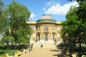 Déri Múzeum - a Stop Panzió ajánlásával