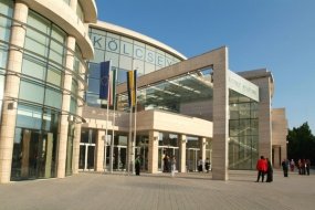 Kölcsey Központ - a Stop Panzió ajánlásával