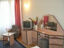 In Hotel - In Hotel -