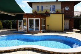 Joó Fogadó Wellness Panzió, Rábapaty - A szálloda bejárata Joó Fogadó Wellness Panzió, Rábapaty - A szálloda bejárata