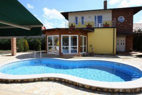 Joó Fogadó Wellness Panzió, Rábapaty - Hoteludvar Joó Fogadó Wellness Panzió, Rábapaty - Hoteludvar