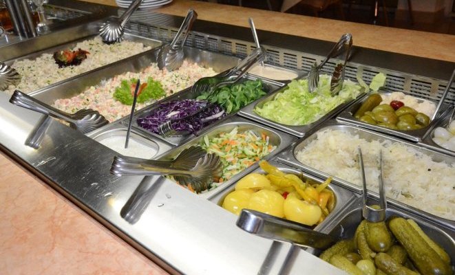 Két Korona Hotel Balatonszárszó
