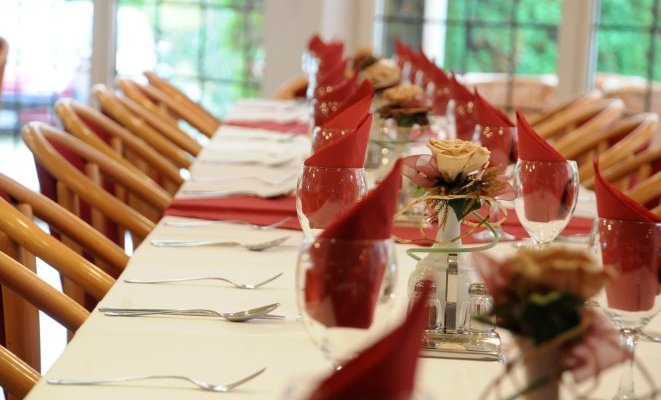 Két Korona Hotel Balatonszárszó