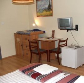 Mez�k�vesd -  - Lokomot�v Hotel