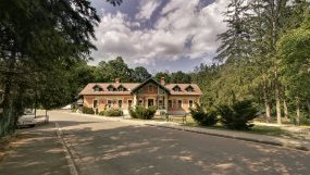 Szent Hubertus Panzió, Parádsasvár Szent Hubertus Panzió, Parádsasvár -