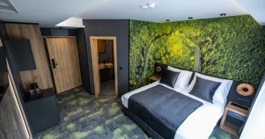 M�jus 1. (min. 2 �j)