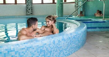 Két ünnep között