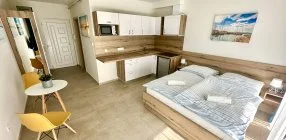 Ady Corner Pr�mium Apartmanok - P�nk�sd