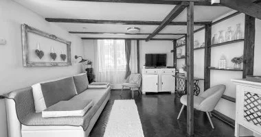 M�jus 1. (min. 2 �j)