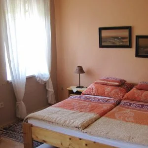 Alsóhegyi Apartmanok Zalakaros - Május 1. (min. 3 éj)