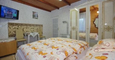 M�jus 1. (min. 2 �j)