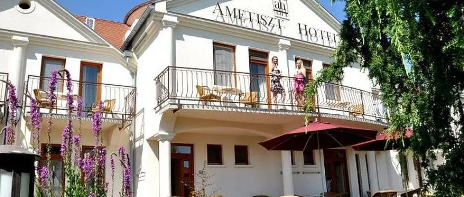 Ametiszt Hotel Harkny