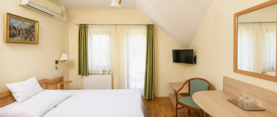 Ametiszt Hotel Harkny