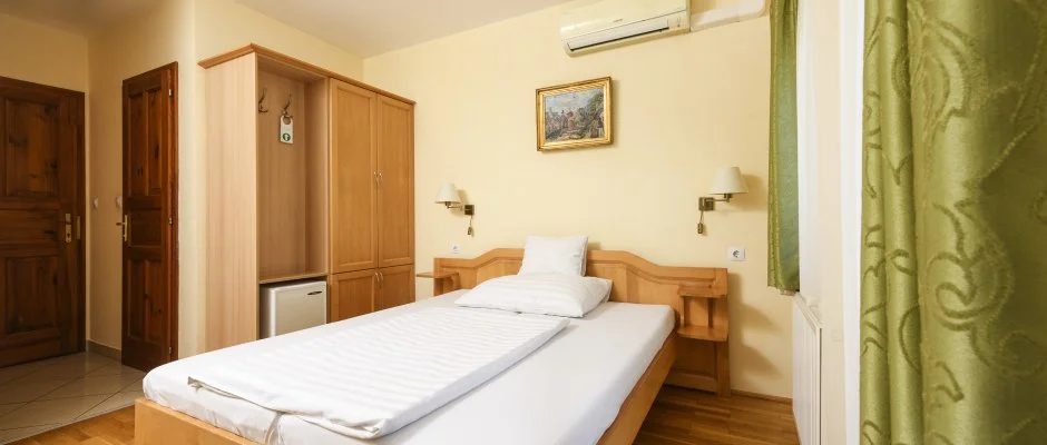 Ametiszt Hotel Harkny