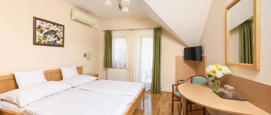 Ametiszt Hotel Harkny