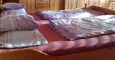 Október 23. (min. 2 éj)