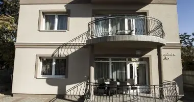 H�sv�t (min. 3 �j)