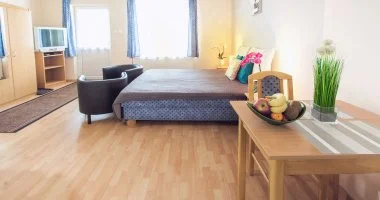 H�sv�t (min. 3 �j)