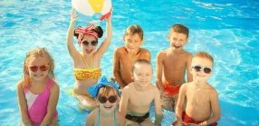 Aqua Hotel - Csal�dbar�t aj�nlat