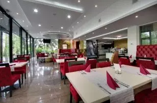 Aqua Hotel Gyula - Angebote fr Silvester in Ungarn