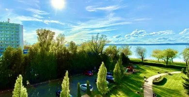 M�jus 1. (min. 2 �j)