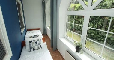 November 1. (min. 2 �j)