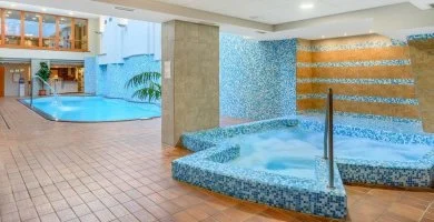 Napi �rak reggelis ell�t�ssal (1 �jt�l)