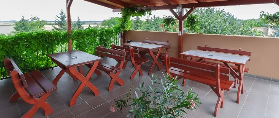 Aranypatk� Panzi� Gy�r�jbar�t