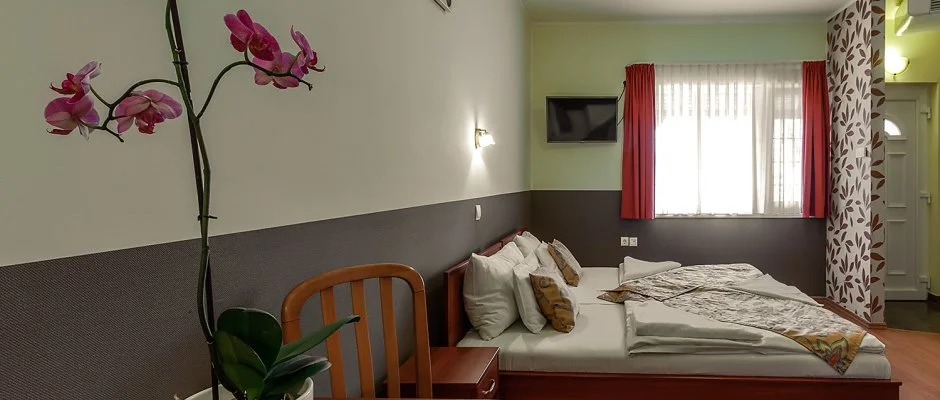 Aranypatk� Panzi� Gy�r�jbar�t