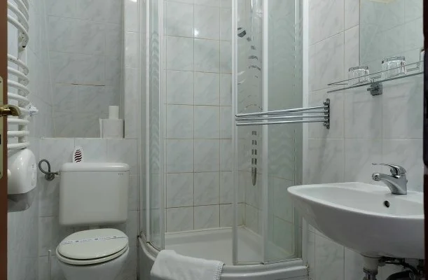 Aranypatk� Panzi� Gy�r�jbar�t