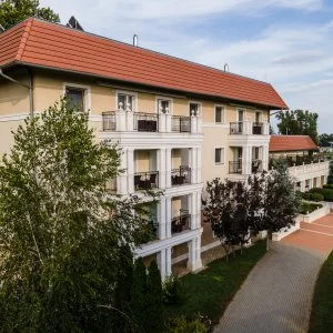 Arcanum Hotel Békéscsaba - Lovaglás Békéscsabán, fürdőbelépővel (min. 2 éj)