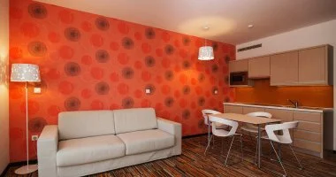 Napi �r reggelivel (1 �jt�l)