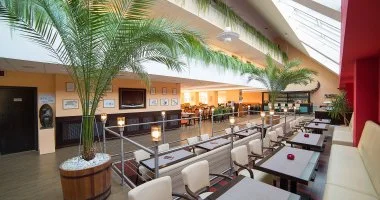 M�jus 1. (min. 3 �j)