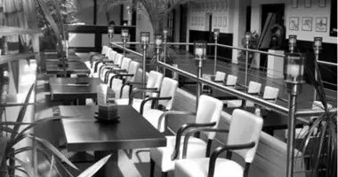 Szilveszter (min. 2 �j)