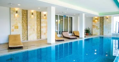 Aurora Karcsony (min. 2 j)