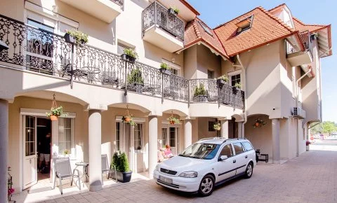 Aurora Vendégház Hévíz - Újranyitási Akció