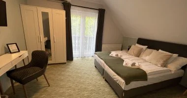 Október 23. (min. 2 éj)