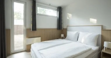 Szilveszter (min. 2 �j)