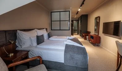 Barka Galria Hotel s tterem Tllya