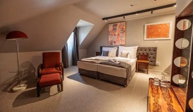 Barka Galria Hotel s tterem Tllya