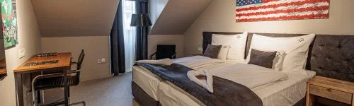 Barka Galéria Hotel és Étterem